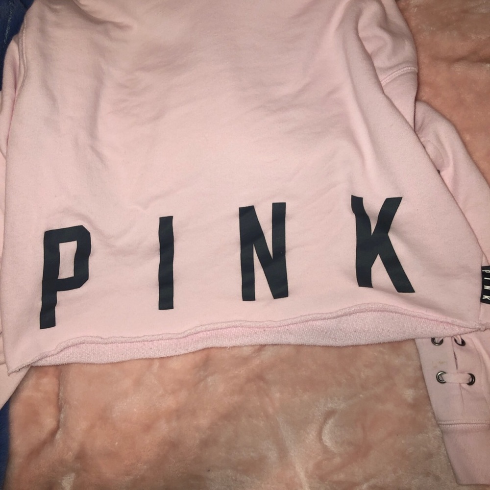 Super cute vs pink cropped hoodie - Picture 4 of 4